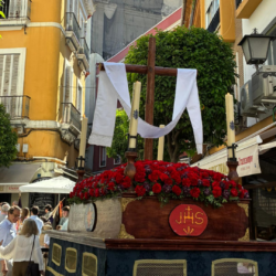 CRUZ DE MAYO HERMANDAD DE  LA QUINTA ANGUSTIA
